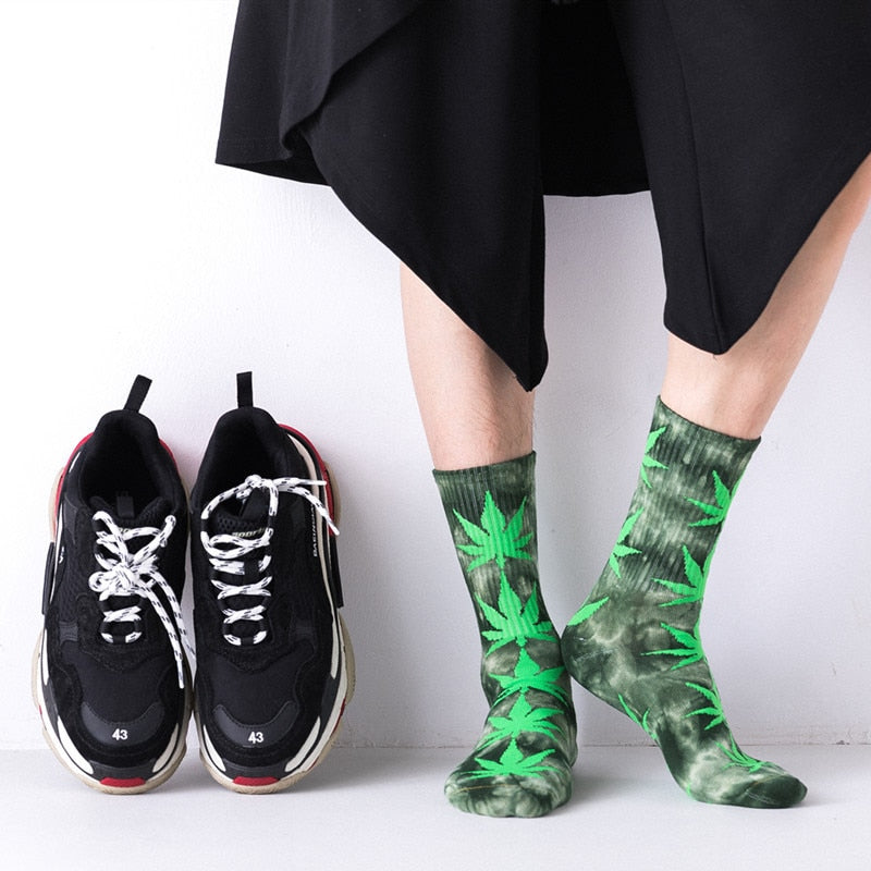 2022 High-quality Tie-dyed Maple Leaf Socks Long Fashion Weed Socks Men Skateboard Hiphop Socks Meias Women Couple Socks 1 Pairs