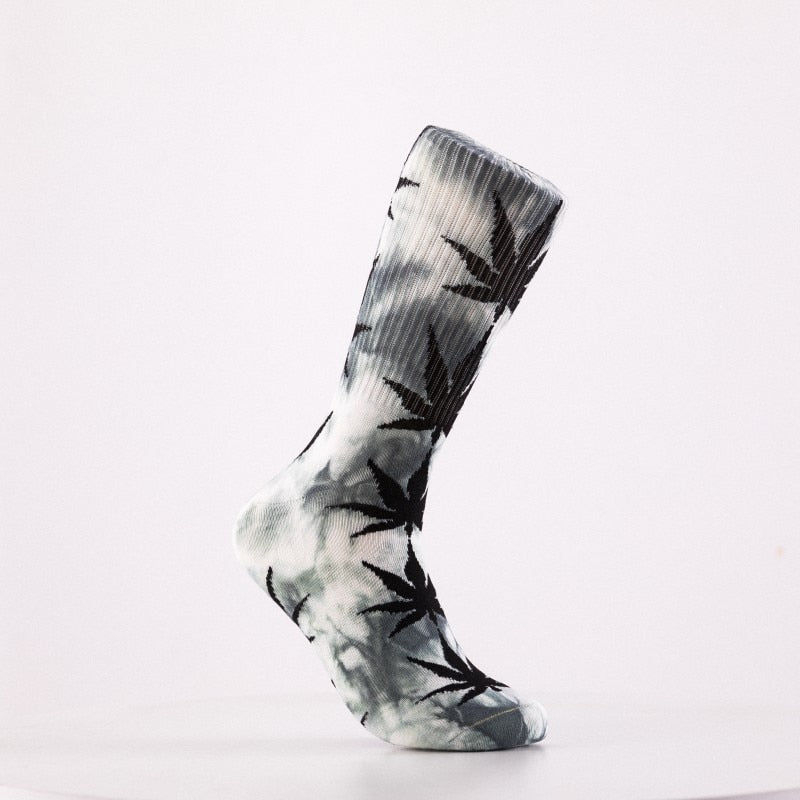 2022 High-quality Tie-dyed Maple Leaf Socks Long Fashion Weed Socks Men Skateboard Hiphop Socks Meias Women Couple Socks 1 Pairs