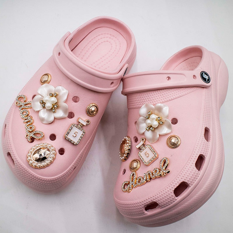 1 Set JIBZ Croc Charms Designer Bling Luxury Flower Perfume Accessories Decorations for Croc Golden Pearl Rhinestone Shoes New