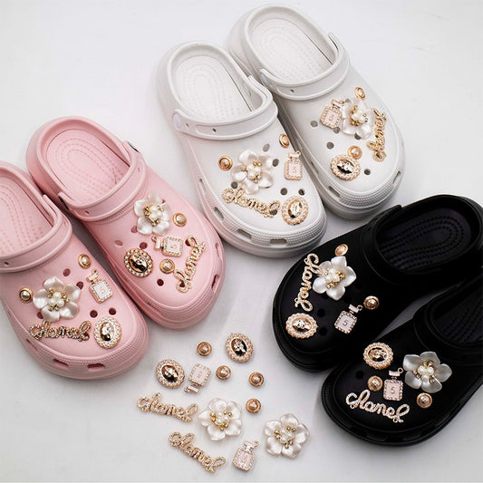1 Set JIBZ Croc Charms Designer Bling Luxury Flower Perfume Accessories Decorations for Croc Golden Pearl Rhinestone Shoes New