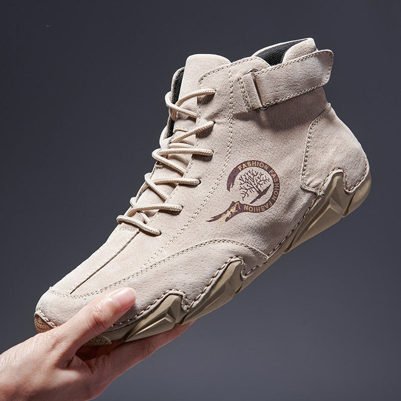 Men Winter Boots 2022 Warm Plush Genuine Leather Luxury High Top Sneakers Free Shipping Loafers Shoes Men Motorcycle Ankle Boots