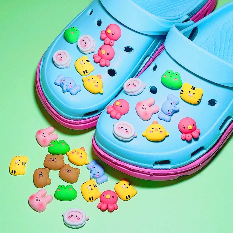Animals Croc Charms Accessories Woman Original Luxury Jeans Clogs Pendant Designer Ornaments Croc Fit Pins Pack Wholesale